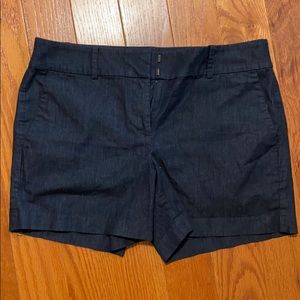 Size 4 Ann Taylor 4” Inseam Short